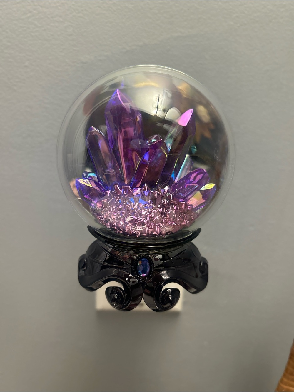 Bath & Body Works Halloween Crystal Ball Wallflowers purple iridescent crystals